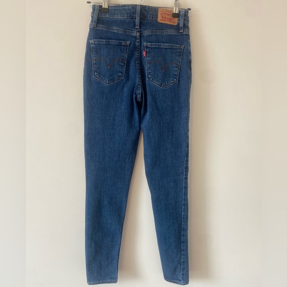 Levi’s 721 High Rise Skinny Jeans - Picture 2 of 5